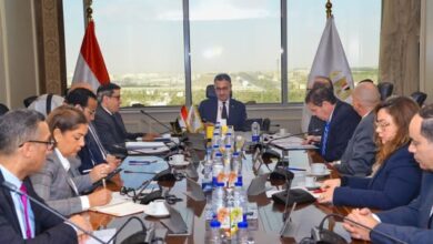 وزير التموين يبحث مع شركة بلومبرج جرين تطوير البنية التحتية لتخزين الحبوب