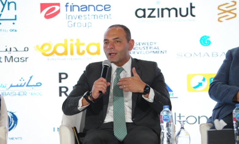 أحمد أبو السعد: دور الدولة التنظيمي والرقابي هو الأساس وليس التدخل في الأعمال التجارية أحمد أبو السعد: دور الدولة التنظيمي والرقابي هو الأساس وليس التدخل في الأعمال التجارية