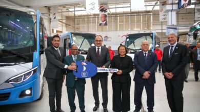 تسليم أول دفعات ميني باص «نصر ستار» لتشغيله بالعلمين الجديدة