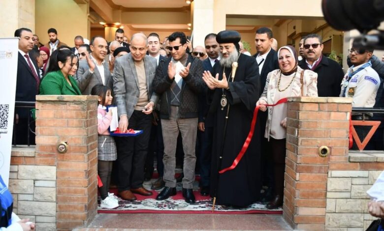 وزير الشباب ومحافظ المنيا يفتتحان ملتقى التوظيف الخامس لتوفير أكثر من 4000 فرصة عمل وزير الشباب ومحافظ المنيا يفتتحان ملتقى التوظيف الخامس لتوفير أكثر من 4000 فرصة عمل