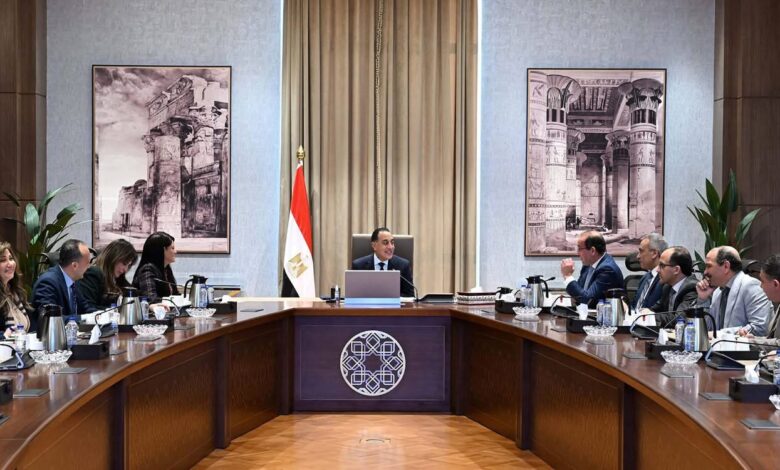 رئيس الوزراء يُعقد اجتماعاً لمتابعة تنفيذ المبادرة الرئاسية “حياة كريمة”