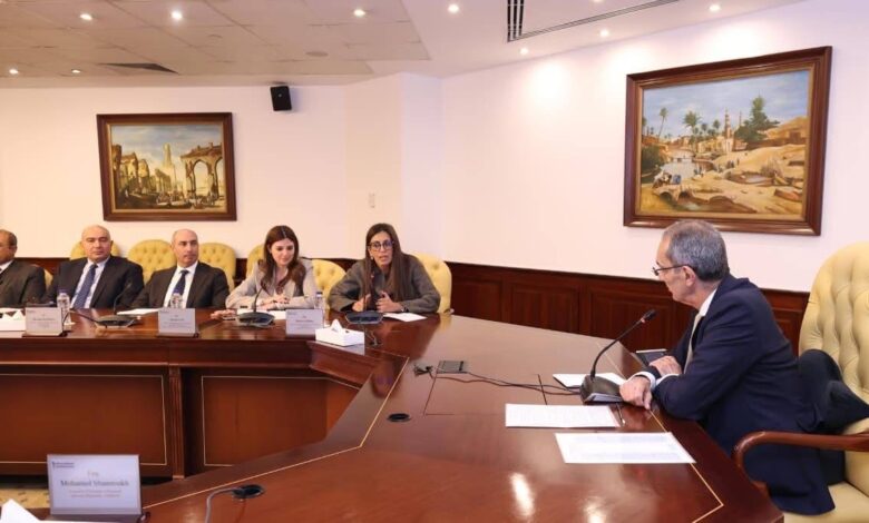 وزير الاتصالات يبحث مع غرفة التجارة الأمريكية تعزيز التعاون في التحول الرقمي والذكاء الاصطناعي