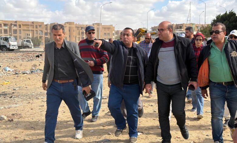 محمد عبدالله يتفقد مشروعات الكهرباء العملاقة ويشدد على مستوى النظافة والزراعة بمدينة 6 أكتوبر محمد عبدالله يتفقد مشروعات الكهرباء العملاقة ويشدد على مستوى النظافة والزراعة بمدينة 6 أكتوبر