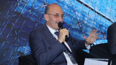 علاء فكري: توفير مواد البناء بكميات كافية تحدٍ أساسي لمواكبة المشروعات الضخمة علاء فكري: توفير مواد البناء بكميات كافية تحدٍ أساسي لمواكبة المشروعات الضخمة