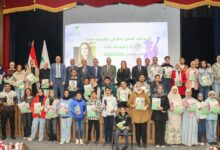 رئيسة البريد تكرم أبناء العاملين المتفوقين على مستوى الجمهورية