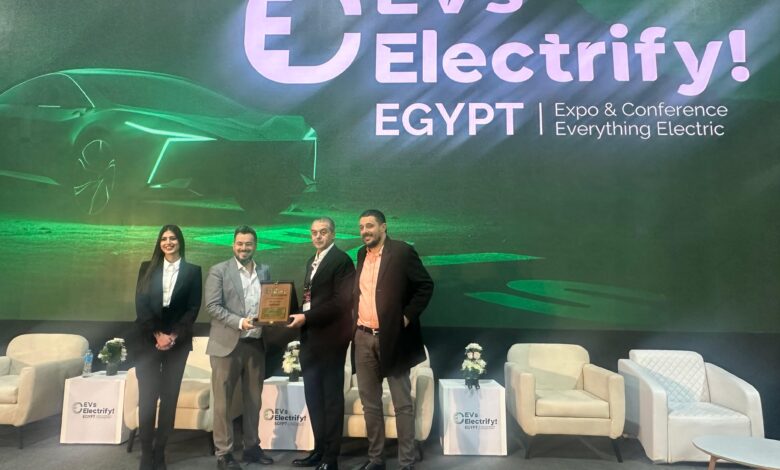 «برانديت كايرو» تكرّم «آرك فوكس» خلال قمة EVs Electrify Egypt 2025