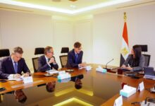 المشاط تستعرض مع البنك الأوروبي مستقبل تمويل القطاع الخاص والتحول الأخضر في مصر