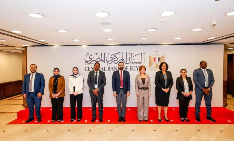 «المركزي» يستقبل وفدًا من بنك تنزانيا للاطلاع على التجربة المصرية في استمرارية الأعمال