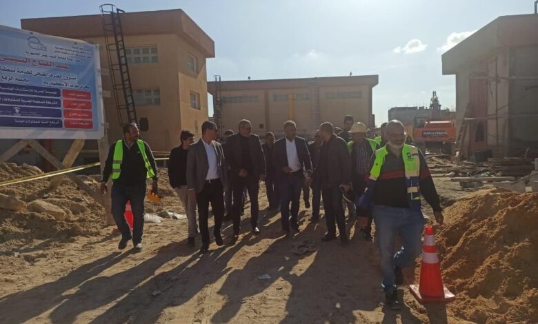 المهندس أحمد عبدالقادر يتفقد مشروعات الصرف الصحي بالإسكندرية