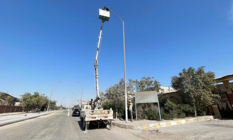 وزير الإسكان يتابع تطوير مرافق المناطق الصناعية وإطلاق التيار الكهربائي بالعاشر من رمضان