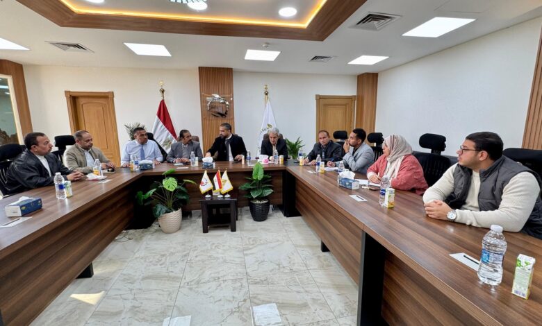 العبور الجديدة: متابعة دورية لمشروعات البنية التحتية وخطط تسليم الأراضي ضمن ملف التقنين العبور الجديدة: متابعة دورية لمشروعات البنية التحتية وخطط تسليم الأراضي ضمن ملف التقنين