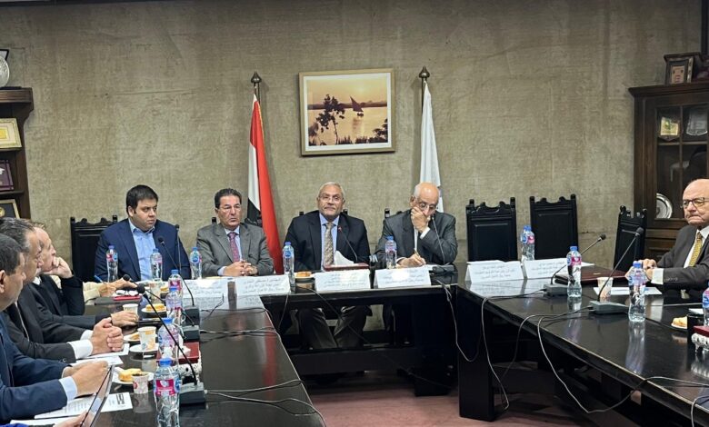 «رجال الأعمال» تطالب بحوافز عاجلة لتوسيع استخدامات الذكاء الاصطناعي في الزراعة «رجال الأعمال» تطالب بحوافز عاجلة لتوسيع استخدامات الذكاء الاصطناعي في الزراعة