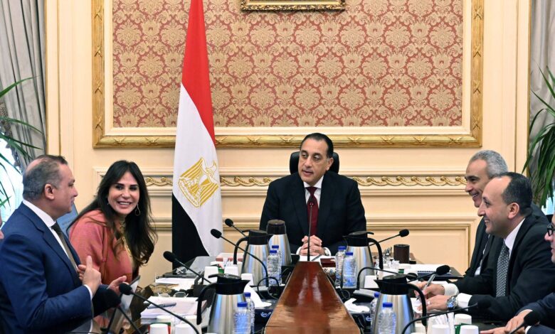 رئيس الوزراء يتابع مشروعات صندوق التنمية الحضرية ويستعرض 170 فرصة استثمارية في 17 محافظة