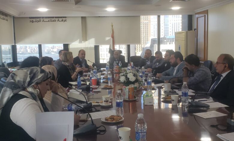 غرفة صناعة الجلود تتعاون مع “الدباغة” ومنظمة العمل الدولية لتأسيس مجلس مهارات جديد للقطاع غرفة صناعة الجلود تتعاون مع “الدباغة” ومنظمة العمل الدولية لتأسيس مجلس مهارات جديد للقطاع