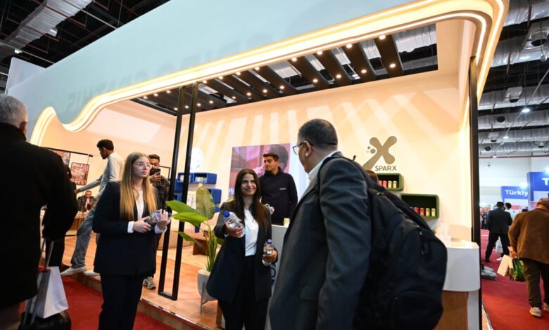 «فالي ووتر» تطلق المياه الغازية «سباركس» وتستهدف زيادة الصادرات عبر «فوود أفريكا 2025» «فالي ووتر» تطلق المياه الغازية «سباركس» وتستهدف زيادة الصادرات عبر «فوود أفريكا 2025»