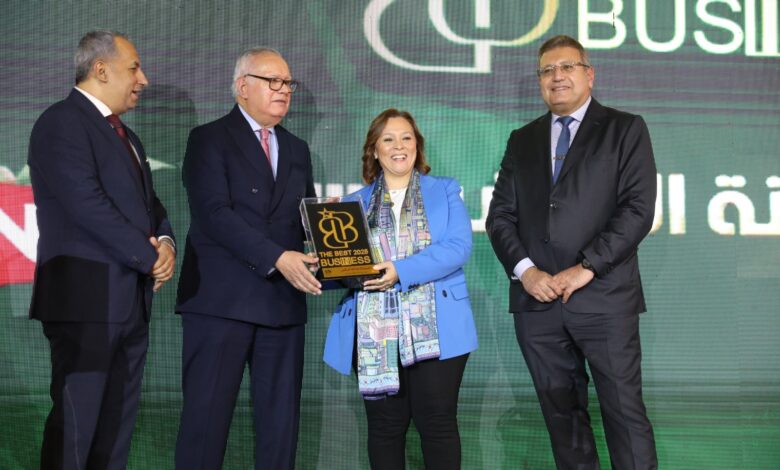 منة الله شركس تتوج بجائزة “The Best in Business” ضمن قائمة الأكثر تأثيرًا في الاقتصاد المصري لعام 2025