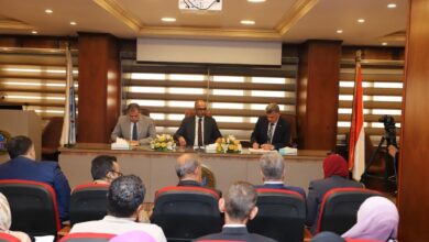 نائب وزير الإسكان يتفقد الهيئة القومية لمياه الشرب والصرف الصحي لتعزيز الأداء وتطوير المشروعات نائب وزير الإسكان يتفقد الهيئة القومية لمياه الشرب والصرف الصحي لتعزيز الأداء وتطوير المشروعات