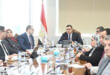 وزير الإسكان يتابع سير العمل بقطاع التخطيط والمشروعات ويعزز طرح الفرص الاستثمارية بالمدن الجديدة