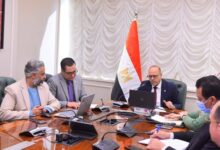 وزير العمل يوجه بتكثيف تنفيذ مبادرة 75 ألف فرصة تدريب داخل المنشآت