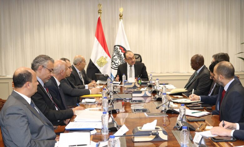 وزير قطاع الأعمال يستقبل وفدًا رفيع المستوى من مجموعة البنك الدولي لتعزيز التعاون المشترك