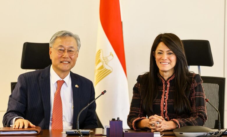 وزيرة التخطيط تلتقي السفير الكوري بمناسبة انتهاء فترة عمله بمصر 