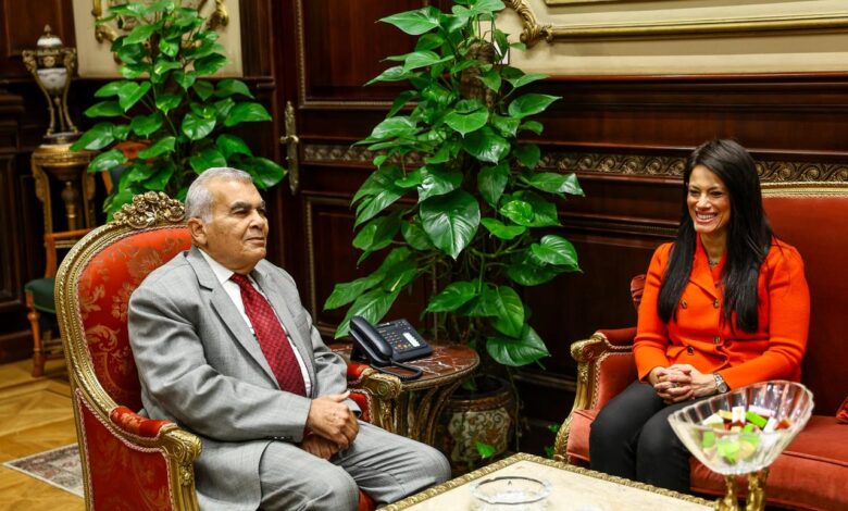 وزيرة التخطيط تلتقي رئيس مجلس الشيوخ لتعزيز التنسيق المؤسسي