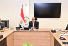 وزير الري يوجه بسرعة طرح الأعمال وتجريف حشائش مصرف كيتشنر