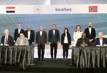 الحكومة توقع اتفاقيات التمويل المبدئية لمشروع «ڤالي للطاقة المستدامة» باستثمارات 1.8 مليار دولار