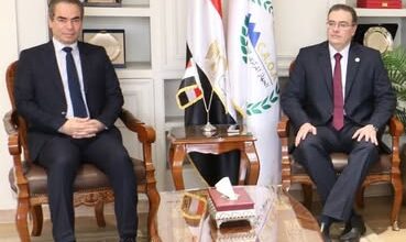 التنظيم والإدارة والوطنية للإعلام يبحثان التكامل المؤسسي وتطوير آليات العمل