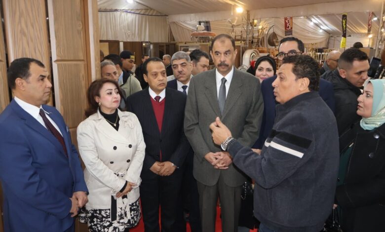 افتتاح معرض «صُنع في دمياط» للأثاث بسوهاج بحضور خالد أبو الوفا