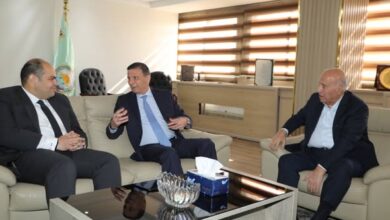 وزير الزراعة ورئيس “حماية المنافسة” يبحثان مع اتحاد الدواجن آليات ضبط السوق وحماية الصناعة الوطنية