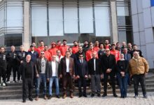 وزير الشباب والرياضة يحفز لاعبي منتخب كرة اليد قبل المشاركة في أمم أفريقيا