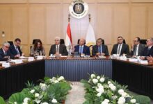 وزير الصناعة والنقل يوافق على مشروع لتصنيع المبيدات ومنتجات الكلور والقلويات باستثمارات مليار دولار