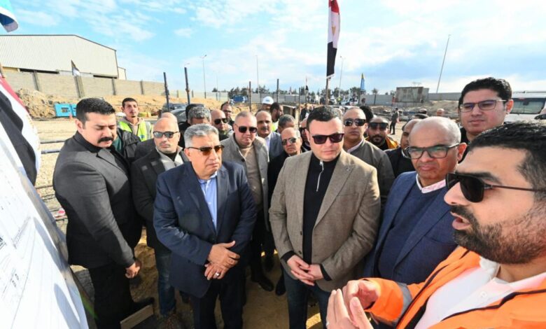 وزير الإسكان ومحافظ الدقهلية يتفقدان مشروع محطة معالجة الصرف الصناعي بجمصة