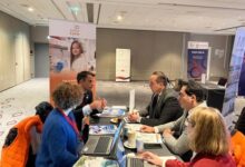 رئيس هيئة الرعاية الصحية يبحث التعاون مع فرنسا في مجال الصحة