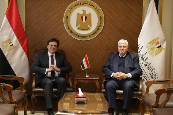 وزيرا التعليم العالي والثقافة يبحثان دعم الأنشطة الثقافية والفنية بالجامعات