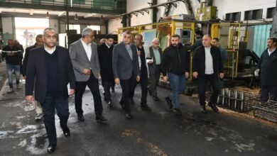 وزير الإنتاج الحربي يتفقد خطوط الإنتاج بشركة “حلوان للصناعات الهندسية”