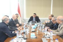 وزير الإسكان يلتقي وفد شركة سان جوبان الفرنسية لبحث التعاون في مواد البناء والمباني الخضراء
