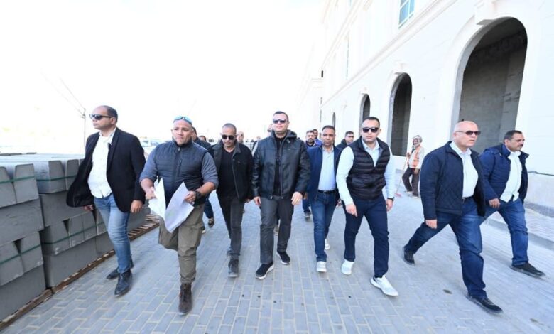 الشربيني يتفقد مشروع “كوبري C19” والمدينة التراثية بالعلمين الجديدة الشربيني يتفقد مشروع “كوبري C19” والمدينة التراثية بالعلمين الجديدة