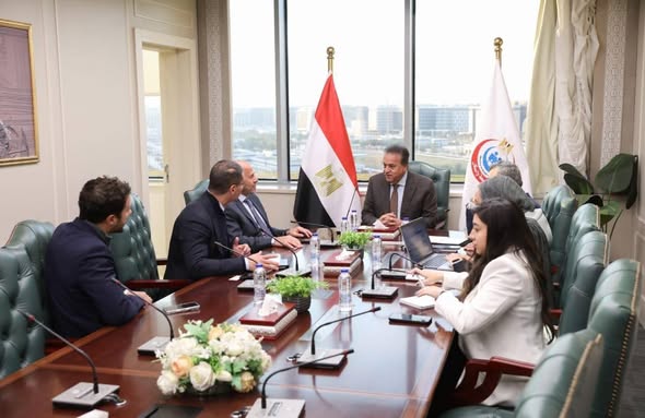 وزير الصحة يتابع تنفيذ مشروع «مدينة العاصمة الطبية» مع شركة INCOME