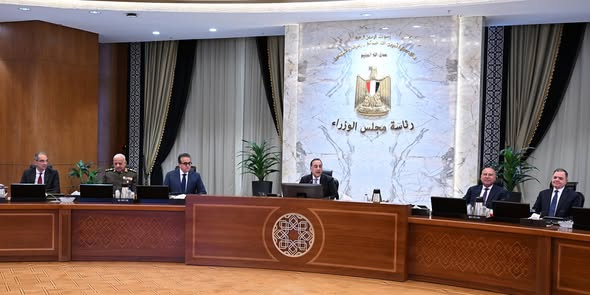 رئيس الوزراء: سددنا 5 مليارات دولار لمستحقات شركاء البترول الأجانب