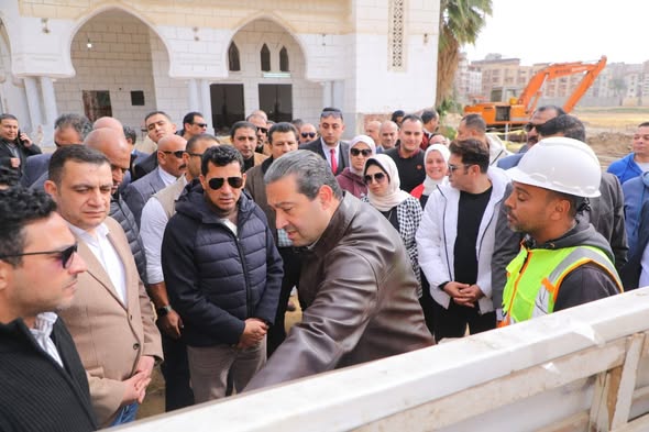 وزير الشباب والرياضة ومحافظ دمياط يفتتحان وحدة الطب الرياضي ويتفقدان أعمال تطوير سيتي كلوب ومركز شباب الاستاد