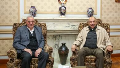 وزير قطاع الأعمال يبحث مع محافظ الغربية المشروع القومي لتطوير صناعة الغزل والنسيج