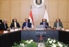 كامل الوزير يبحث “تعميق التصنيع المحلي وتقليل فاتورة الواردات” في قطاعات الغزل والنسيج والملابس الجاهزة