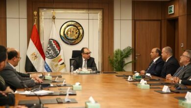 وزير قطاع الأعمال يشهد اتفاقية طاقة متجددة لأسمنت النهضة لمدة 30 عامًا وزير قطاع الأعمال يشهد اتفاقية طاقة متجددة لأسمنت النهضة لمدة 30 عامًا