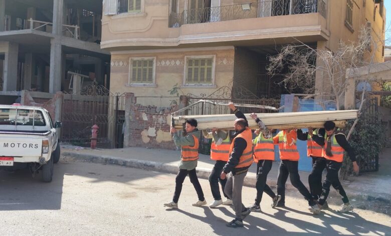 رئيس جهاز 6 أكتوبر يقود حملة مكبرة للقضاء على المخالفات.. وتنفيذ 8 قرارات سحب بالمنطقة الصناعية رئيس جهاز 6 أكتوبر يقود حملة مكبرة للقضاء على المخالفات.. وتنفيذ 8 قرارات سحب بالمنطقة الصناعية