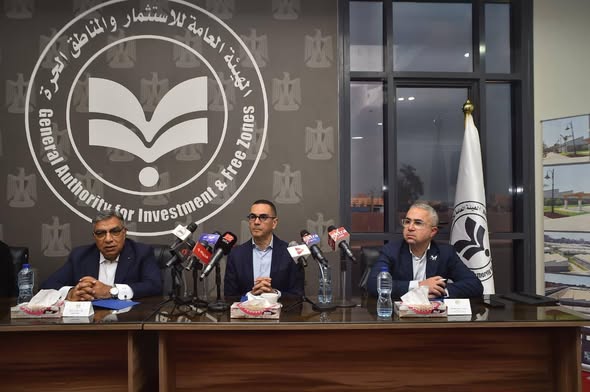 وزير الاستثمار يعقد لقاءً موسعًا مع مستثمري المنطقة الاستثمارية بميت غمر بالدقهلية