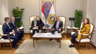 الصناعة: شراكة مع “سين كارز” البلغارية لتصنيع السيارات الكهربائية في مصر