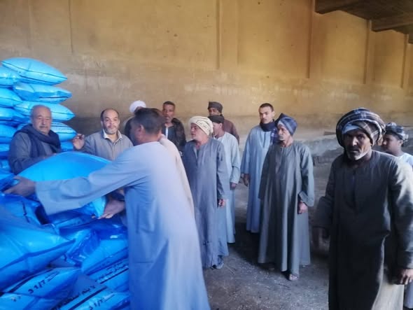 “الزراعة” تُكثف حملاتها الرقابية في 6 محافظات لوصول الأسمدة المدعمة لمستحقيها