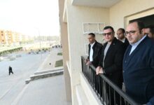 الشربيني يتفقد مشروع الإسكان المتوسط وتطوير الطرق ومحطة رفع الصرف الصحي بمدينة 6 أكتوبر